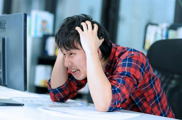 頭痛で困ってるなら必ず知っておきたい!後頭部が痛いときの原因と予防法