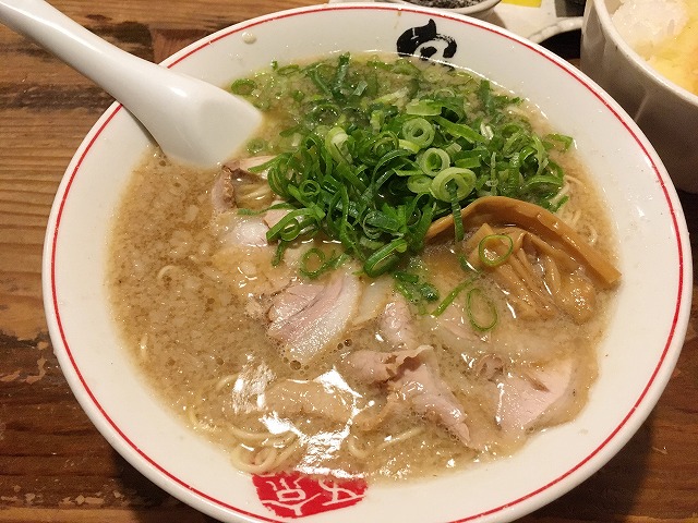 西小路五条にある「宝屋」のラーメンは10年以上食べてもまだ飽きない!