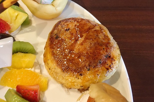 八天堂カフェ「カフェリエ」の焼きたてクリームパンがサイコー!