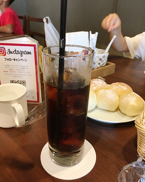 八天堂カフェ「カフェリエ」の焼きたてクリームパンがサイコー!