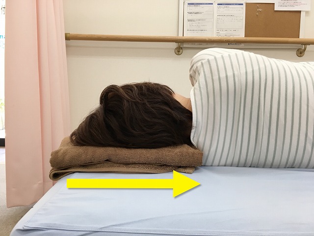 肩こりは枕の使い方を変えろ!一瞬でできる超簡単な方法をご紹介