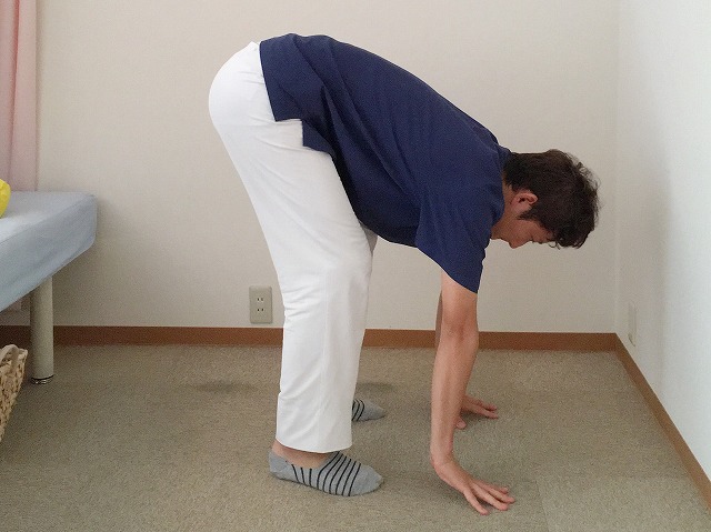 膝痛ストレッチ!膝の痛みに速攻で効くストレッチの方法を紹介